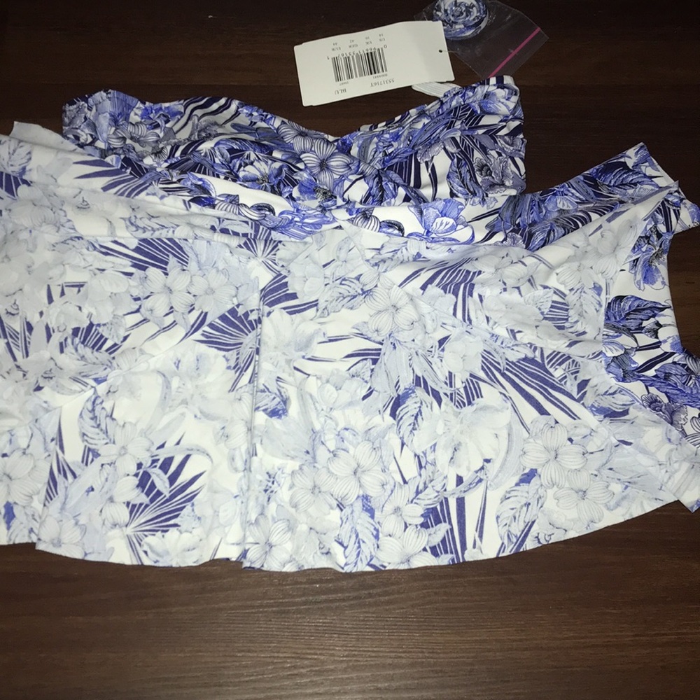 Penbrooke Fly Away Tankini Top NWT - Picture 6 of 7